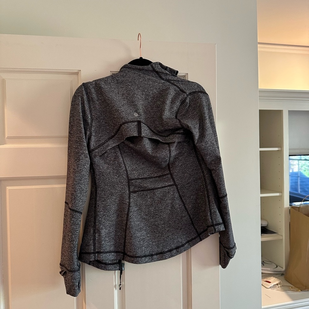 Lululemon Define Jacket - Picture 4 of 4